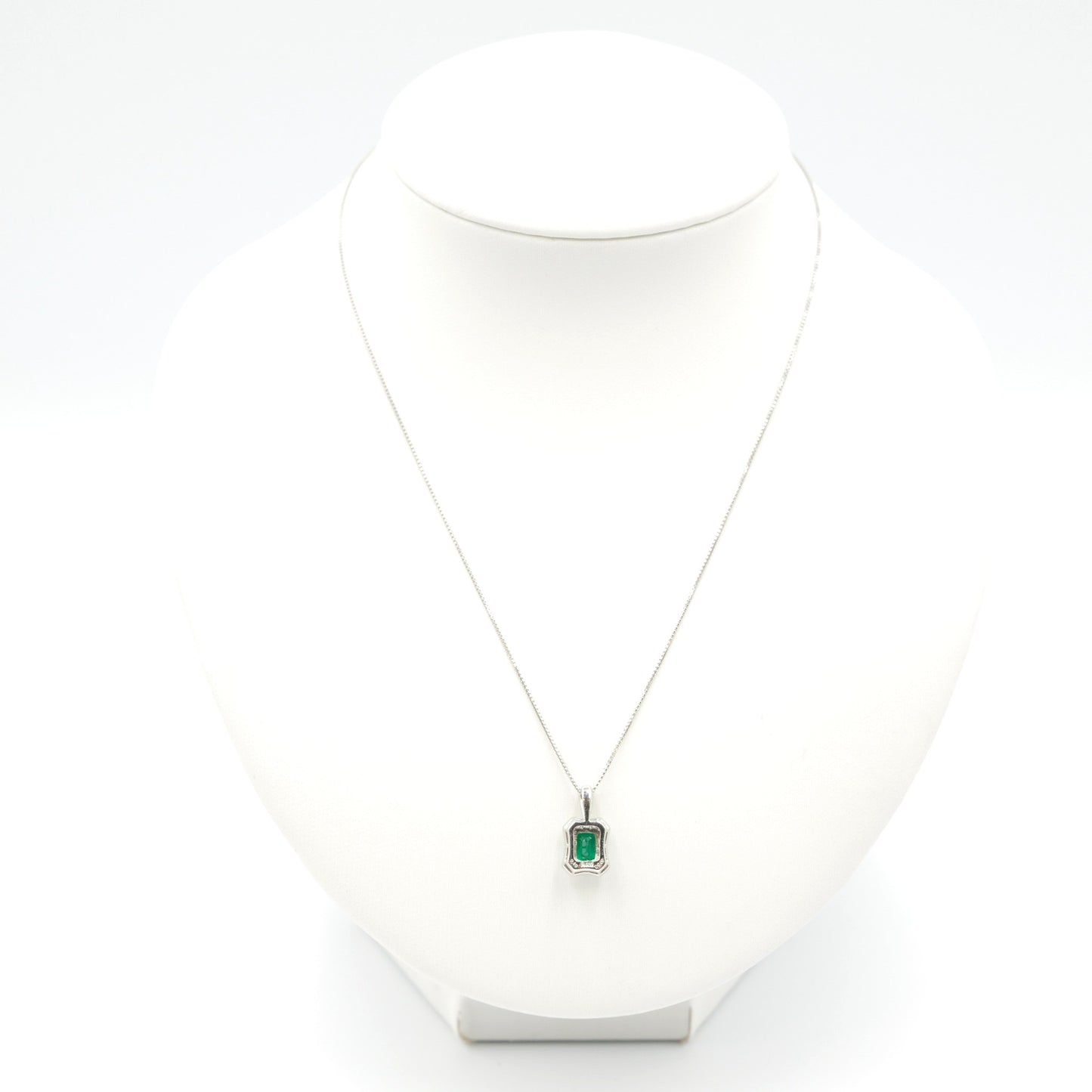プラチナ Pt900 ペンダント エメラルド ネックレス Pt850