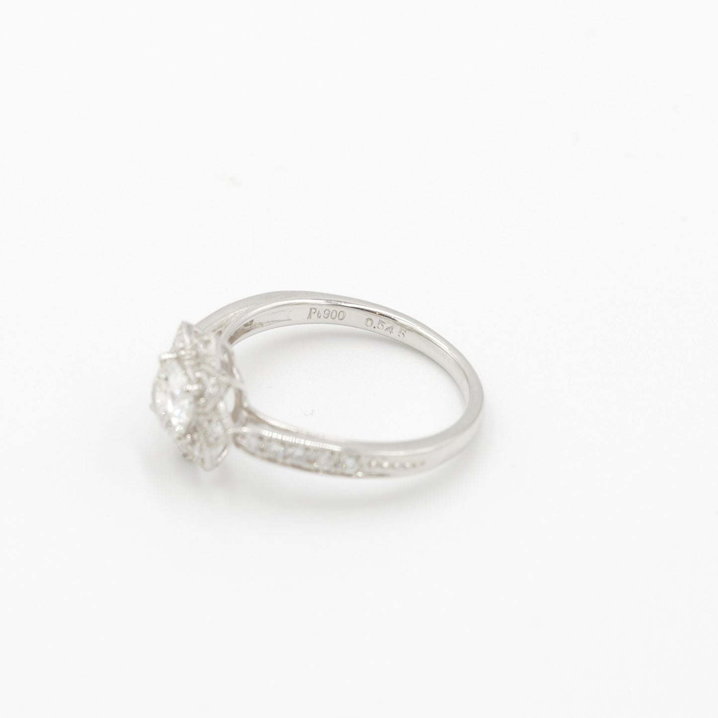プラチナ Pt900 リング ダイヤモンド 0.545ct 中研鑑 鑑別書有り 12号