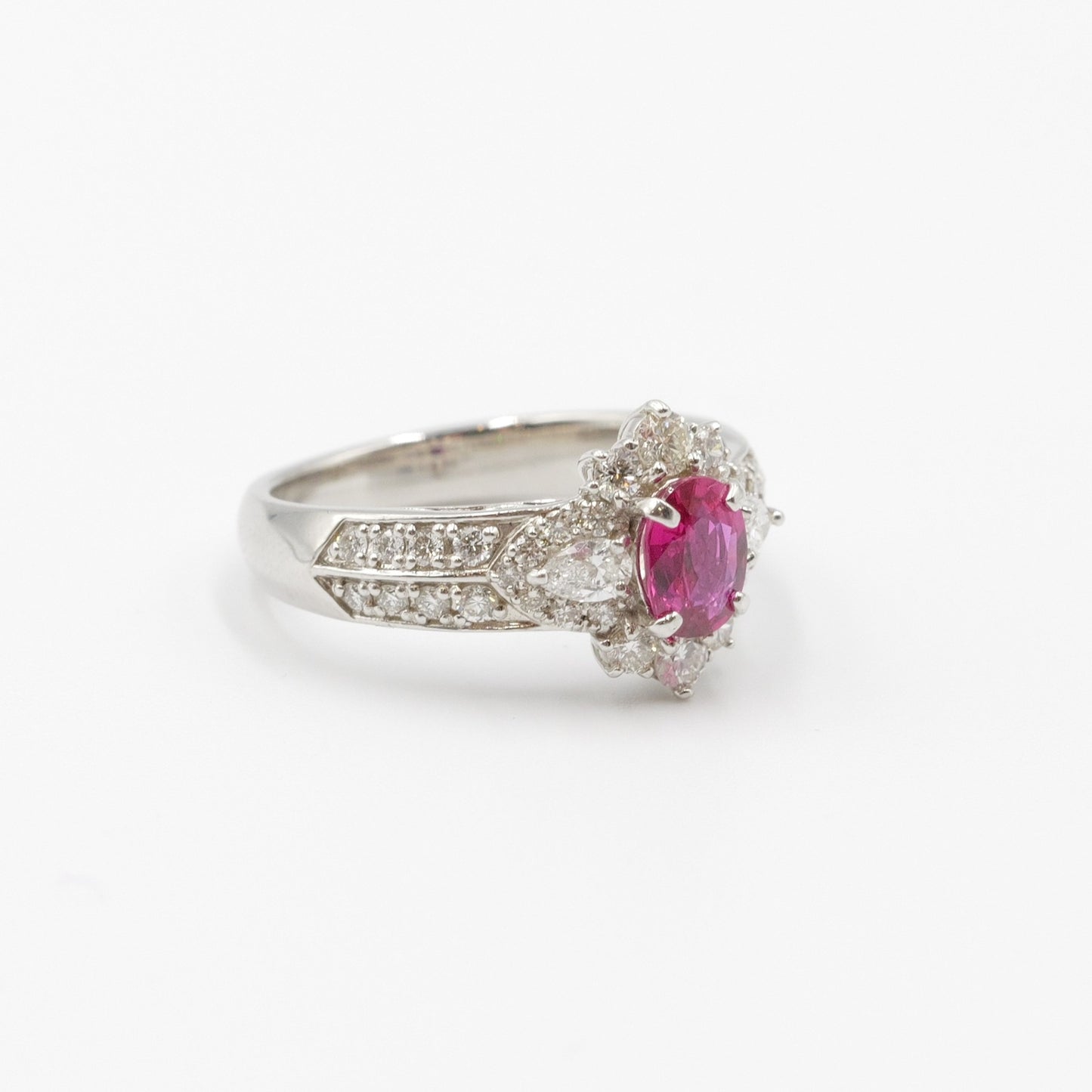 プラチナ Pt900 リング ルビー 0.72ct AIGS 鑑別書有り 12号