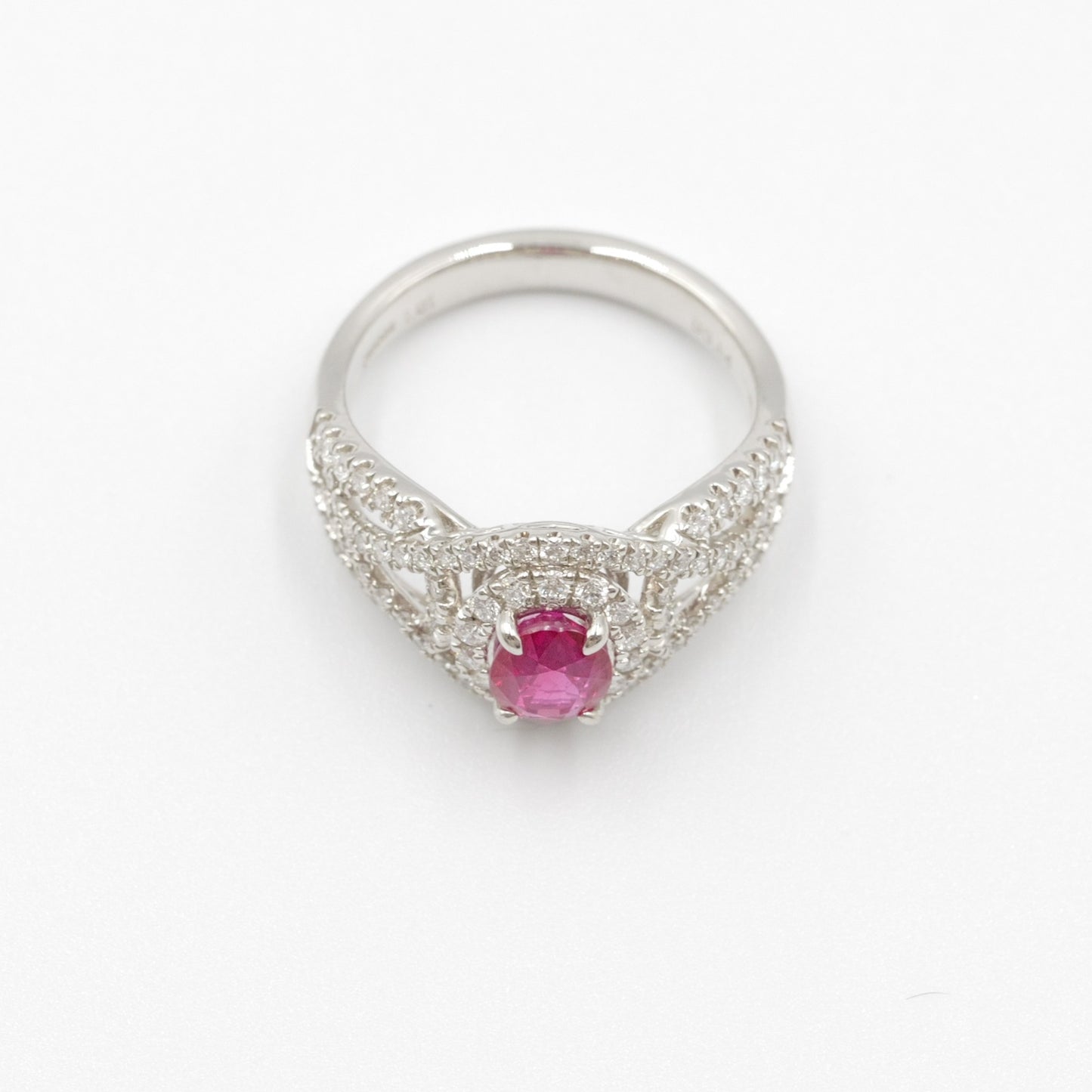 プラチナ Pt900 リング ルビー 1.01ct GIA 鑑別書有り ミャンマー産 11号