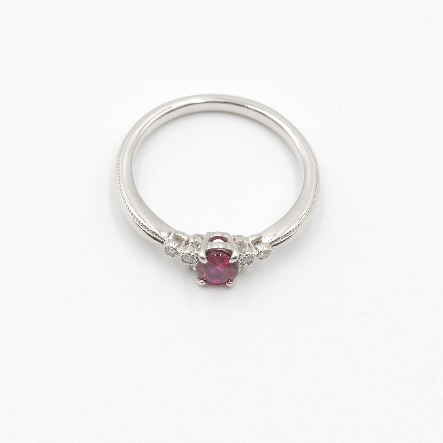 プラチナ Pt900 リング ルビー 非加熱 ノンオイル  GIA 鑑別書有り 11.5号