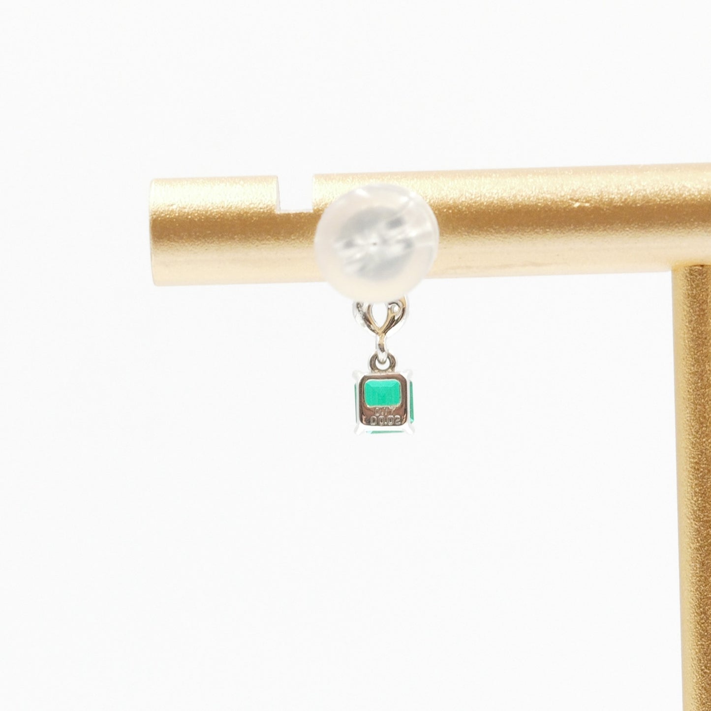 エメラルド 0.16ct 0.17ct  取り巻きダイヤモンド 0.02ct ×2 Pt900 プラチナ ドロップピアス