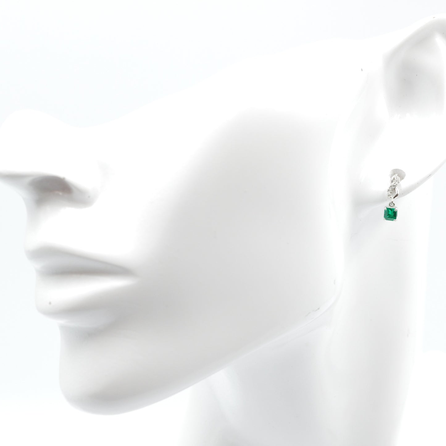 エメラルド 0.16ct 0.17ct  取り巻きダイヤモンド 0.02ct ×2 Pt900 プラチナ ドロップピアス