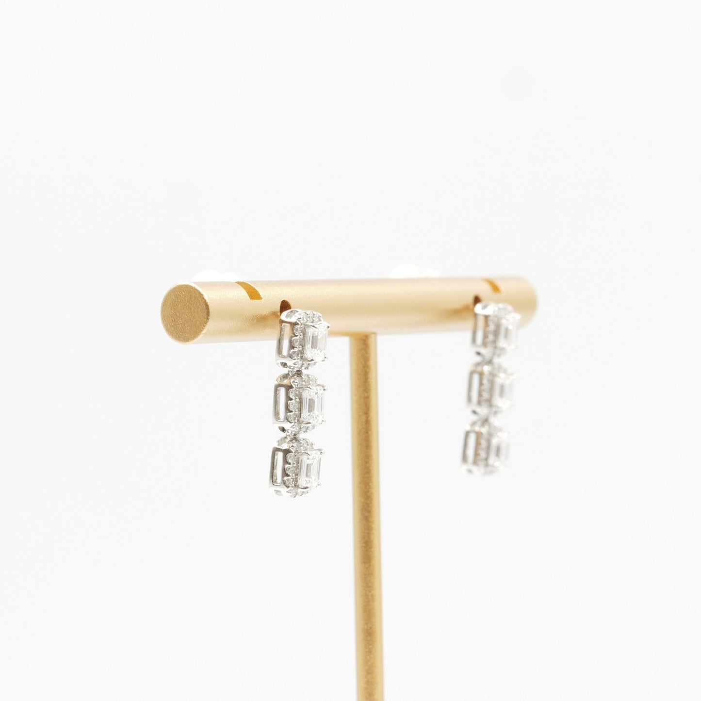 ダイヤモンド 0.55ct ×2 取り巻きダイヤモンド 0.17ct ×2 Pt900 プラチナ ドロップピアス