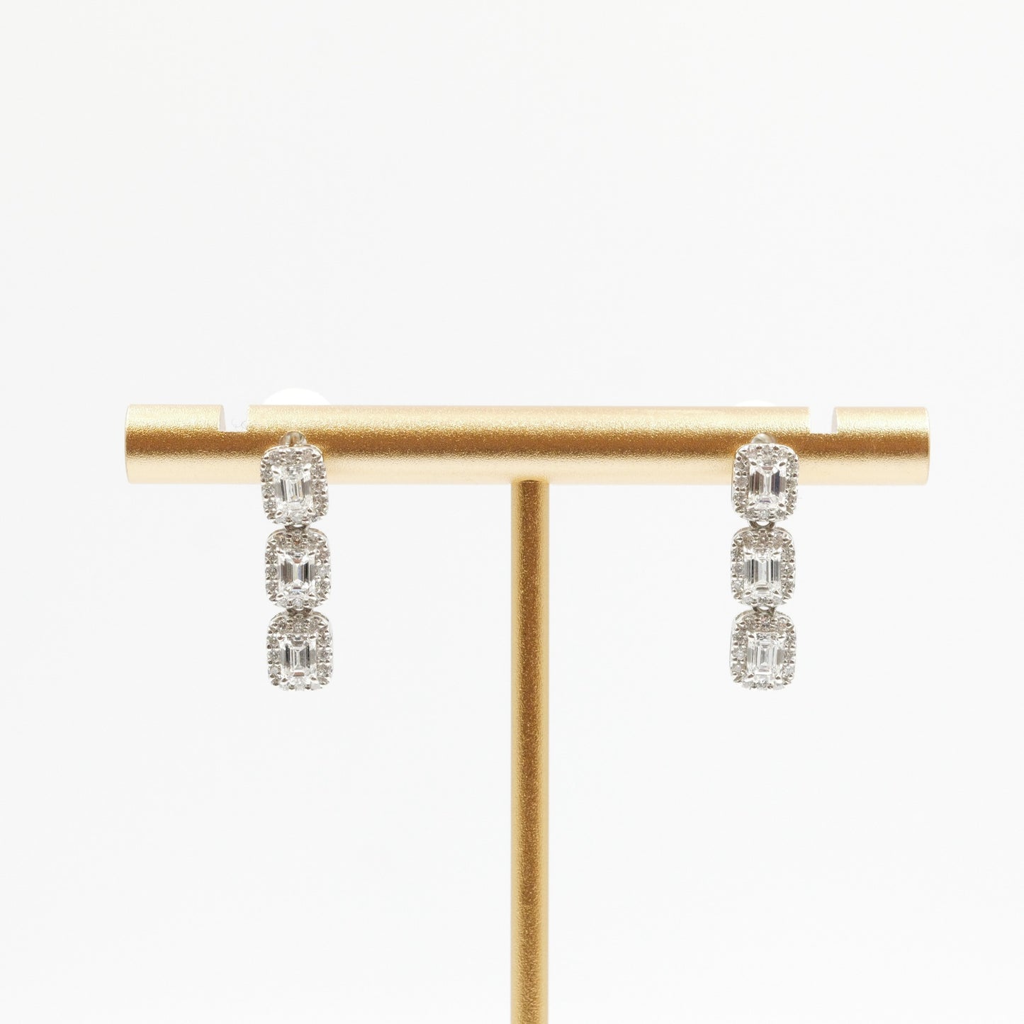 ダイヤモンド 0.55ct ×2 取り巻きダイヤモンド 0.17ct ×2 Pt900 プラチナ ドロップピアス