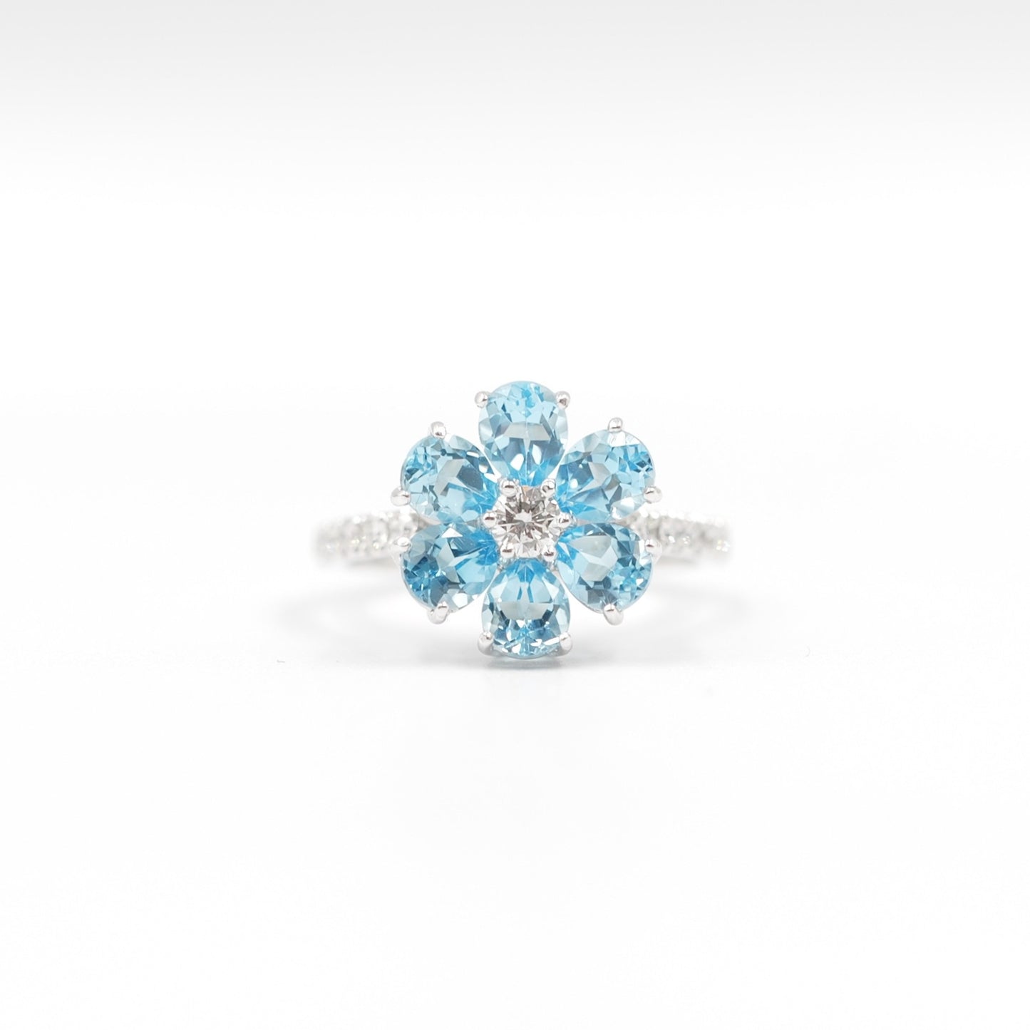 フラワーリング 指輪 ハフエタ ブルートパーズ 2ct D0.38ct プラチナ900 鑑別書付