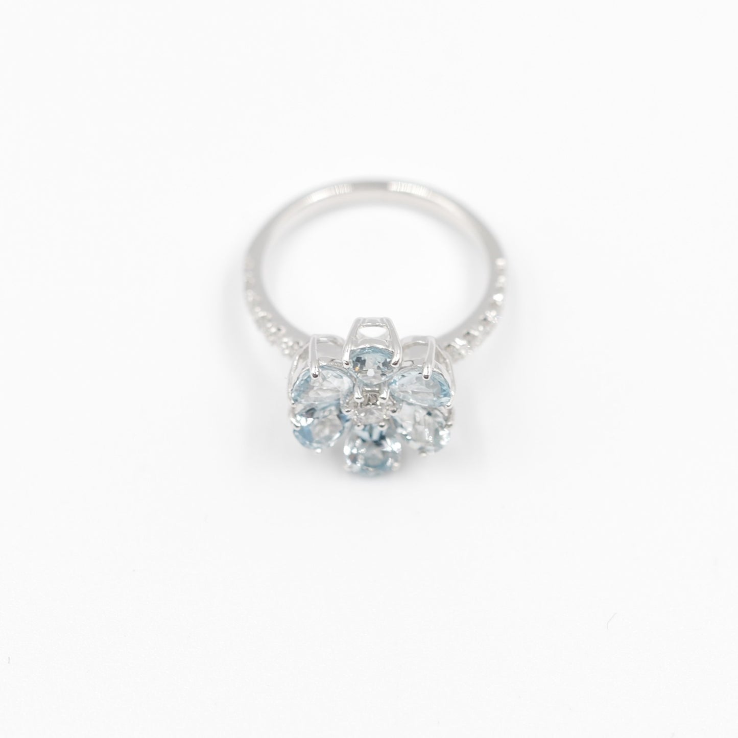 フラワーリング 指輪 ハフエタ  アクアマリン 1.52ct D0.38ct プラチナ900 鑑別書付